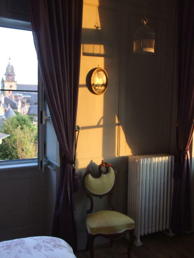Hotel Particulier Le Mercier De Montigny -Une Nuit Sur Les Remparts- Fougeres Luaran gambar